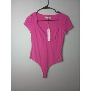 Qinsen NWT‎ Women's Bodysuit Pink Women's Size Medium V Neck